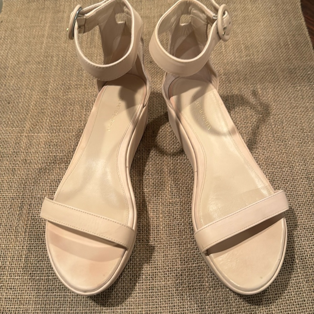 STUART WEITZMAN FLATFORM SANDAL